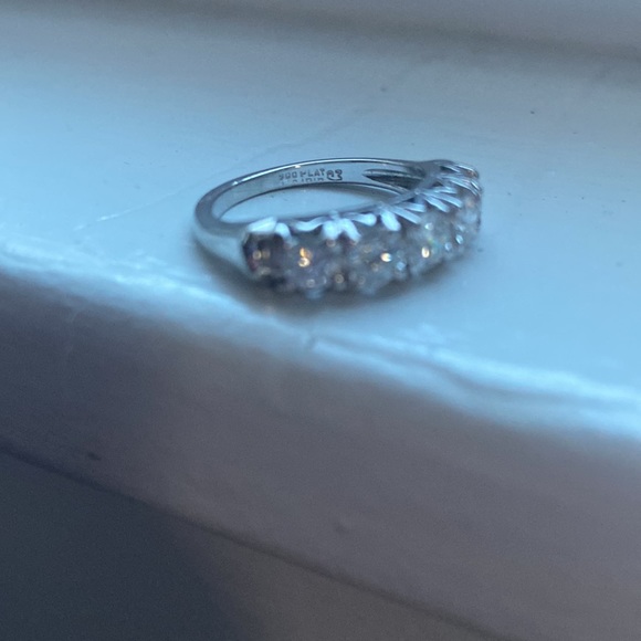 Diamond anniversary band - Picture 7 of 7